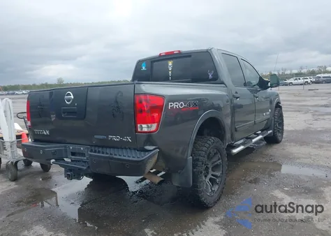 2012 Nissan Titan Pro-4X из США, поврежденный, VIN 1N6BA0EC5CN330374